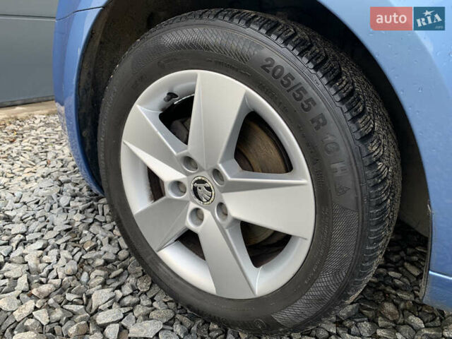 Синий Шкода Октавия, объемом двигателя 0 л и пробегом 225 тыс. км за 10950 $, фото 51 на Automoto.ua