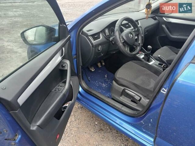 Шкода Октавія 2014 у Хмельницькому на Automoto.ua Синій Шкода Октавія, об'ємом двигуна 1.6 л та пробігом 320 тис. км за 10800 $, фото 4 на Automoto.ua