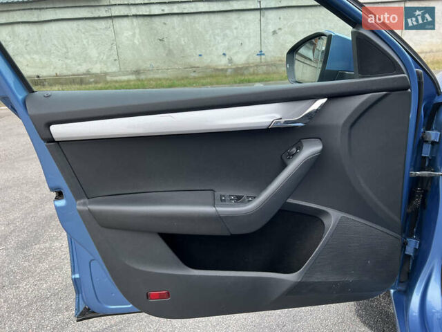 Синий Шкода Октавия, объемом двигателя 1.6 л и пробегом 242 тыс. км за 10700 $, фото 8 на Automoto.ua
