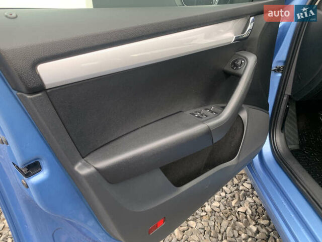 Синий Шкода Октавия, объемом двигателя 0 л и пробегом 225 тыс. км за 10950 $, фото 22 на Automoto.ua