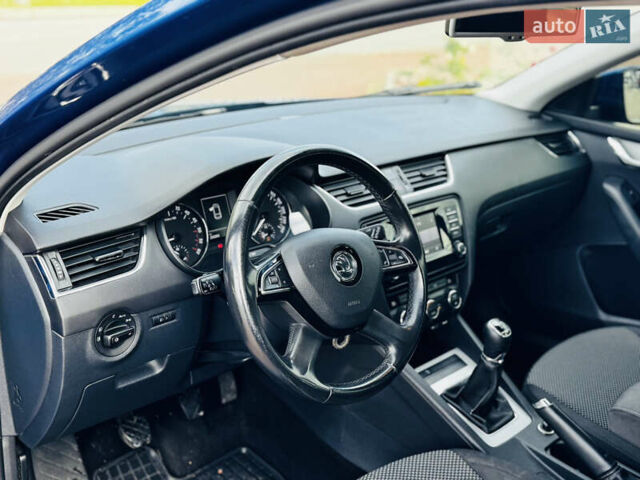 Шкода Октавия 2014 в Полтаве на Automoto.ua Синий Шкода Октавия, объемом двигателя 1.6 л и пробегом 252 тыс. км за 11000 $, фото 24 на Automoto.ua