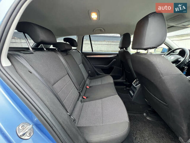 Синий Шкода Октавия, объемом двигателя 1.6 л и пробегом 242 тыс. км за 10700 $, фото 25 на Automoto.ua