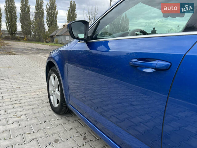 Шкода Октавия 2014 в Ровно на Automoto.ua Синий Шкода Октавия, объемом двигателя 2 л и пробегом 149 тыс. км за 13300 $, фото 8 на Automoto.ua