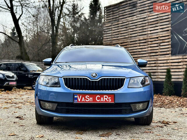 Синий Шкода Октавия, объемом двигателя 1.6 л и пробегом 216 тыс. км за 12900 $, фото 3 на Automoto.ua