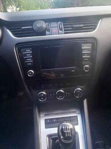 Синий Шкода Октавия, объемом двигателя 1.6 л и пробегом 283 тыс. км за 10999 $, фото 33 на Automoto.ua