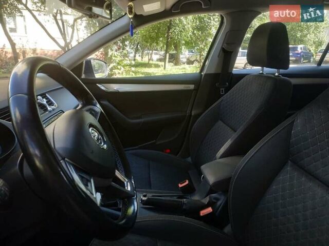Синий Шкода Октавия, объемом двигателя 1.6 л и пробегом 280 тыс. км за 10050 $, фото 6 на Automoto.ua