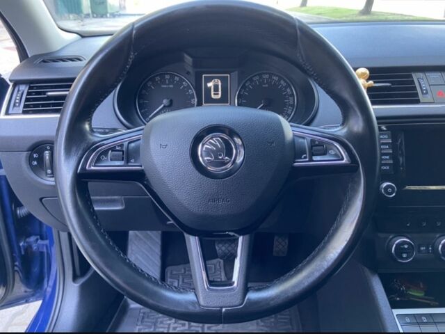 Синий Шкода Октавия, объемом двигателя 2 л и пробегом 257 тыс. км за 11900 $, фото 10 на Automoto.ua