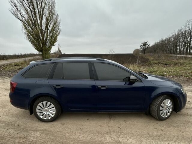 Синий Шкода Октавия, объемом двигателя 1.6 л и пробегом 251 тыс. км за 9500 $, фото 2 на Automoto.ua