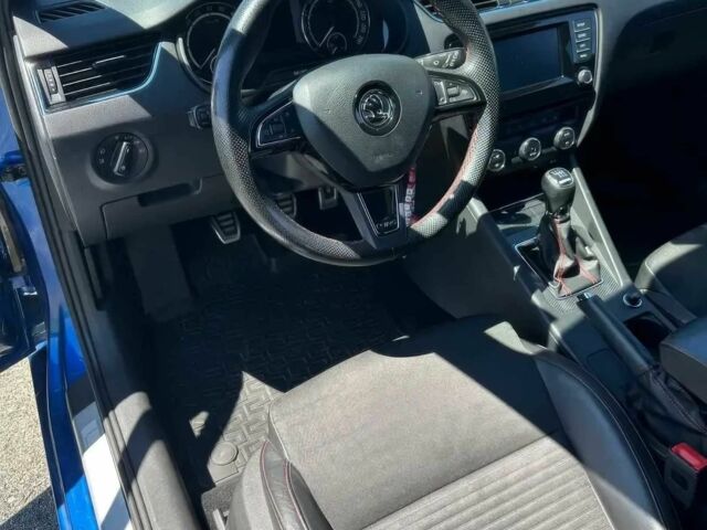 Синий Шкода Октавия, объемом двигателя 2 л и пробегом 70 тыс. км за 6000 $, фото 6 на Automoto.ua