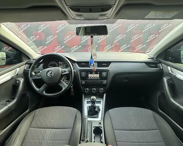 Синий Шкода Октавия, объемом двигателя 1.6 л и пробегом 329 тыс. км за 9800 $, фото 15 на Automoto.ua