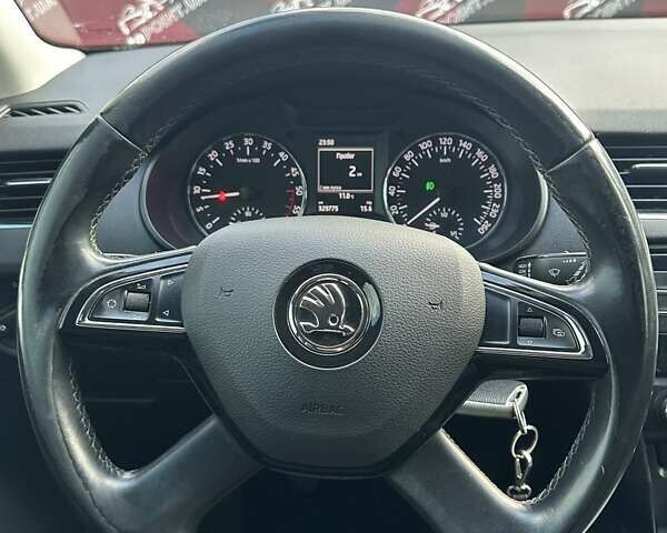 Синій Шкода Октавія, об'ємом двигуна 1.6 л та пробігом 329 тис. км за 9800 $, фото 15 на Automoto.ua