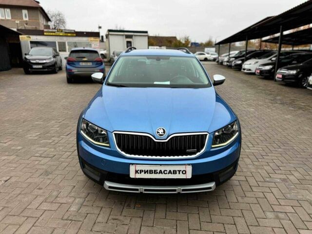 Синий Шкода Октавия, объемом двигателя 2 л и пробегом 186 тыс. км за 15000 $, фото 1 на Automoto.ua