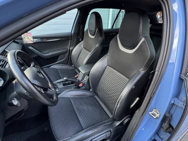 Синий Шкода Октавия, объемом двигателя 2 л и пробегом 295 тыс. км за 12999 $, фото 11 на Automoto.ua