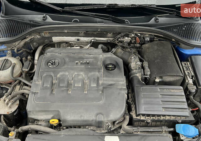 Синий Шкода Октавия, объемом двигателя 1.6 л и пробегом 316 тыс. км за 9500 $, фото 9 на Automoto.ua