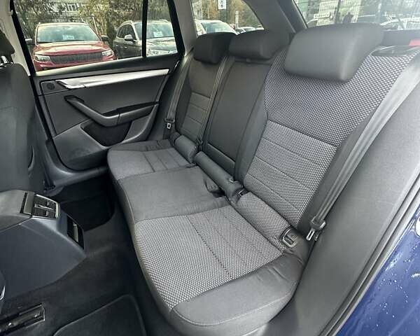 Синий Шкода Октавия, объемом двигателя 1.6 л и пробегом 329 тыс. км за 9800 $, фото 14 на Automoto.ua