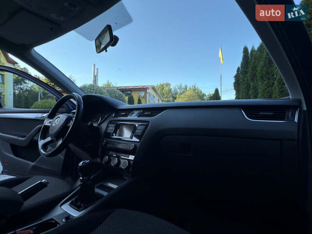 Синий Шкода Октавия, объемом двигателя 1.6 л и пробегом 285 тыс. км за 9950 $, фото 51 на Automoto.ua
