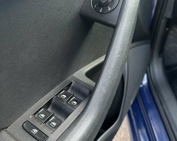 Синій Шкода Октавія, об'ємом двигуна 1.6 л та пробігом 329 тис. км за 9800 $, фото 22 на Automoto.ua