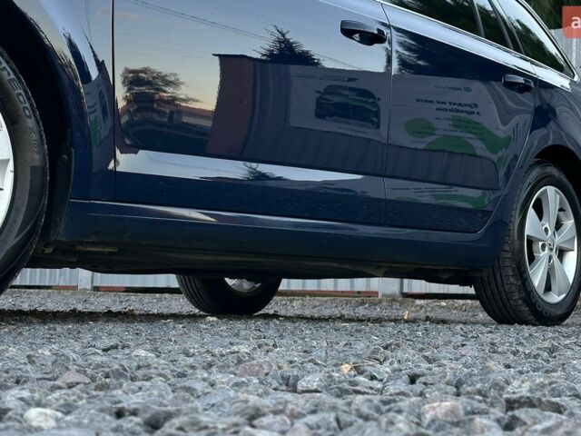 Синій Шкода Октавія, об'ємом двигуна 1.6 л та пробігом 245 тис. км за 10999 $, фото 7 на Automoto.ua
