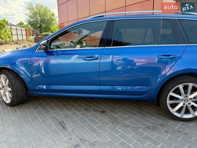 Синий Шкода Октавия, объемом двигателя 1.6 л и пробегом 180 тыс. км за 13500 $, фото 1 на Automoto.ua