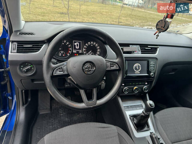 Синий Шкода Октавия, объемом двигателя 1.97 л и пробегом 258 тыс. км за 12350 $, фото 11 на Automoto.ua