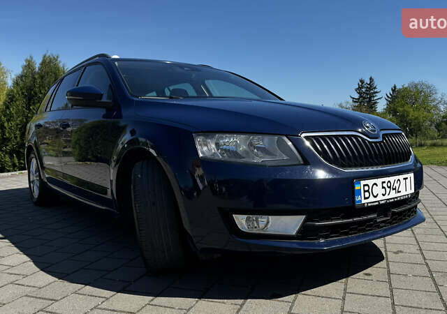 Синий Шкода Октавия, объемом двигателя 1.6 л и пробегом 163 тыс. км за 13500 $, фото 1 на Automoto.ua