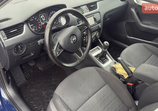 Синий Шкода Октавия, объемом двигателя 1.97 л и пробегом 269 тыс. км за 9950 $, фото 23 на Automoto.ua