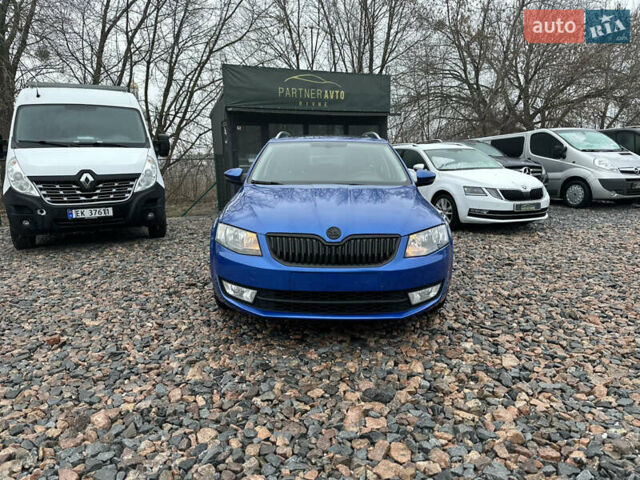 Синий Шкода Октавия, объемом двигателя 1.6 л и пробегом 224 тыс. км за 13200 $, фото 2 на Automoto.ua