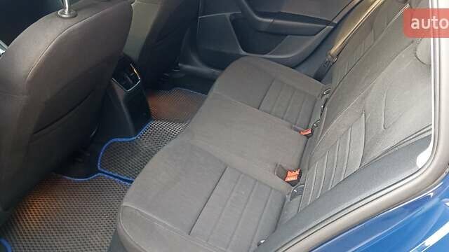 Синий Шкода Октавия, объемом двигателя 1.6 л и пробегом 299 тыс. км за 11300 $, фото 13 на Automoto.ua