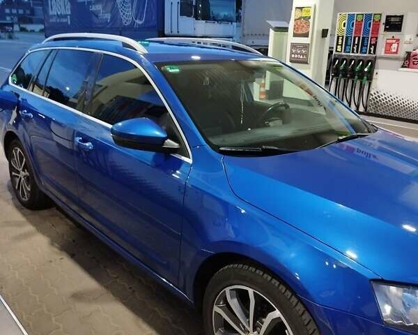 Шкода Октавия 2016 в Житомире на Automoto.ua Синий Шкода Октавия, объемом двигателя 1.6 л и пробегом 283 тыс. км за 11500 $, фото 1 на Automoto.ua