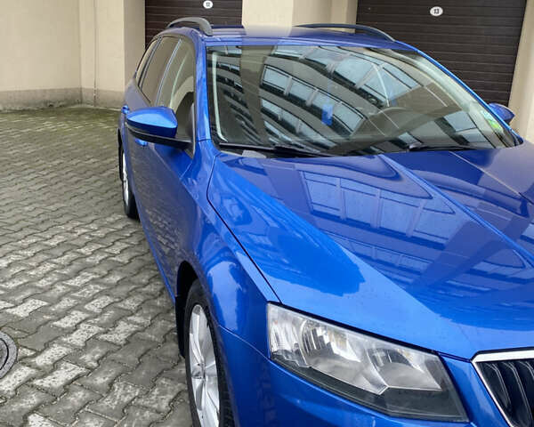 Синий Шкода Октавия, объемом двигателя 1.6 л и пробегом 311 тыс. км за 10800 $, фото 5 на Automoto.ua