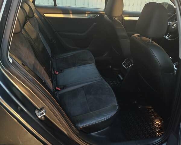 Синий Шкода Октавия, объемом двигателя 1.6 л и пробегом 144 тыс. км за 13000 $, фото 20 на Automoto.ua