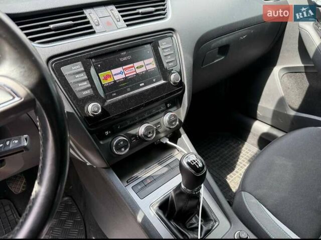 Синій Шкода Октавія, об'ємом двигуна 1.97 л та пробігом 284 тис. км за 11800 $, фото 20 на Automoto.ua