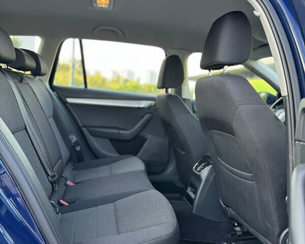 Синий Шкода Октавия, объемом двигателя 1.97 л и пробегом 372 тыс. км за 9100 $, фото 26 на Automoto.ua