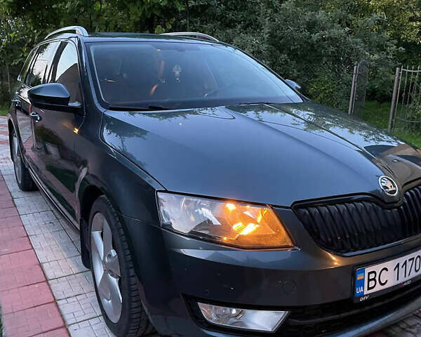 Синий Шкода Октавия, объемом двигателя 1.6 л и пробегом 265 тыс. км за 12500 $, фото 1 на Automoto.ua