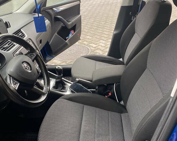 Синий Шкода Октавия, объемом двигателя 1.6 л и пробегом 311 тыс. км за 10800 $, фото 19 на Automoto.ua