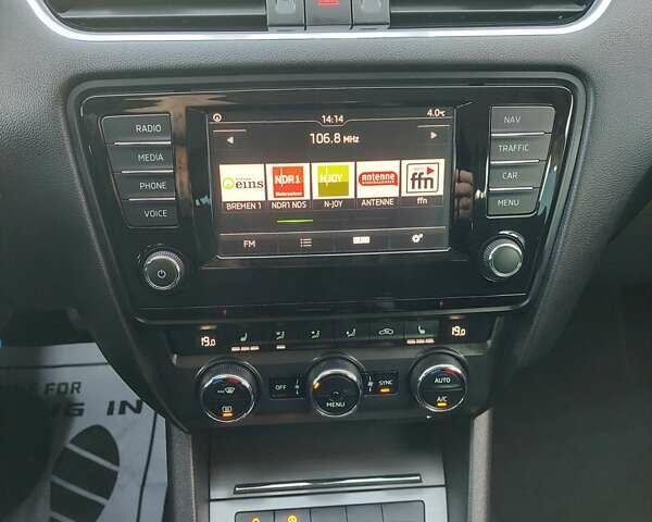 Синий Шкода Октавия, объемом двигателя 1.6 л и пробегом 200 тыс. км за 11400 $, фото 24 на Automoto.ua