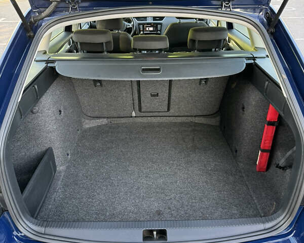 Синий Шкода Октавия, объемом двигателя 1.97 л и пробегом 372 тыс. км за 9100 $, фото 39 на Automoto.ua