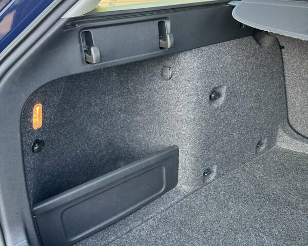 Синий Шкода Октавия, объемом двигателя 1.97 л и пробегом 372 тыс. км за 9100 $, фото 42 на Automoto.ua