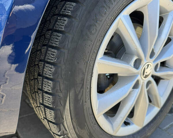 Синий Шкода Октавия, объемом двигателя 1.6 л и пробегом 320 тыс. км за 9700 $, фото 17 на Automoto.ua