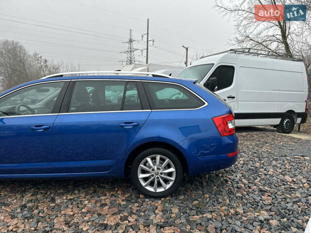 Синий Шкода Октавия, объемом двигателя 1.6 л и пробегом 225 тыс. км за 13000 $, фото 7 на Automoto.ua