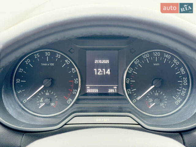 Синій Шкода Октавія, об'ємом двигуна 1.97 л та пробігом 265 тис. км за 14800 $, фото 33 на Automoto.ua