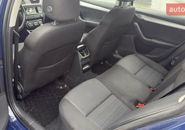 Синий Шкода Октавия, объемом двигателя 1.97 л и пробегом 269 тыс. км за 9950 $, фото 22 на Automoto.ua