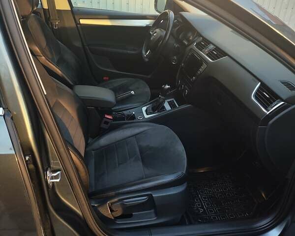 Синий Шкода Октавия, объемом двигателя 1.6 л и пробегом 144 тыс. км за 13000 $, фото 15 на Automoto.ua