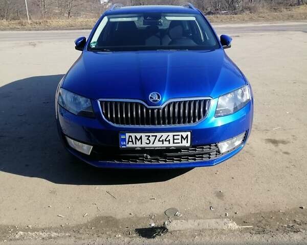 Синий Шкода Октавия, объемом двигателя 1.97 л и пробегом 251 тыс. км за 15000 $, фото 2 на Automoto.ua
