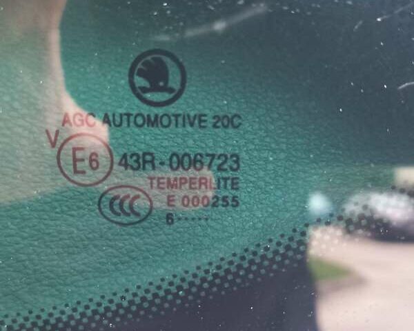 Синий Шкода Октавия, объемом двигателя 1.6 л и пробегом 234 тыс. км за 13500 $, фото 15 на Automoto.ua