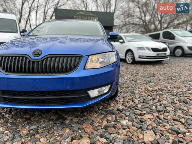 Синий Шкода Октавия, объемом двигателя 1.6 л и пробегом 225 тыс. км за 13000 $, фото 3 на Automoto.ua