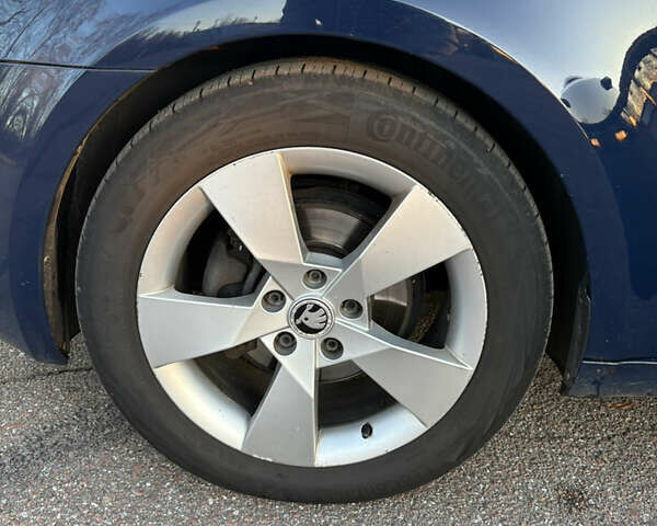 Синий Шкода Октавия, объемом двигателя 1.97 л и пробегом 231 тыс. км за 13400 $, фото 24 на Automoto.ua