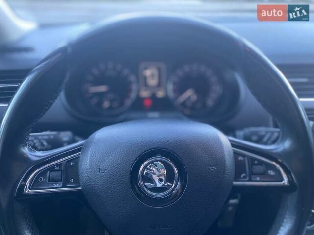 Шкода Октавія 2016 у Жовкві на Automoto.ua Синій Шкода Октавія, об'ємом двигуна 1.6 л та пробігом 251 тис. км за 10200 $, фото 6 на Automoto.ua