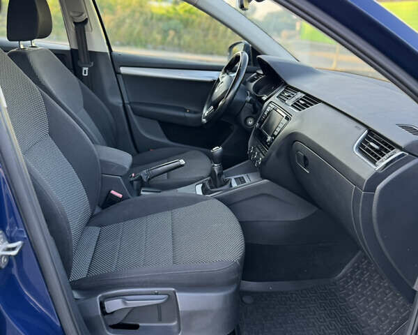 Синий Шкода Октавия, объемом двигателя 1.97 л и пробегом 372 тыс. км за 9100 $, фото 27 на Automoto.ua