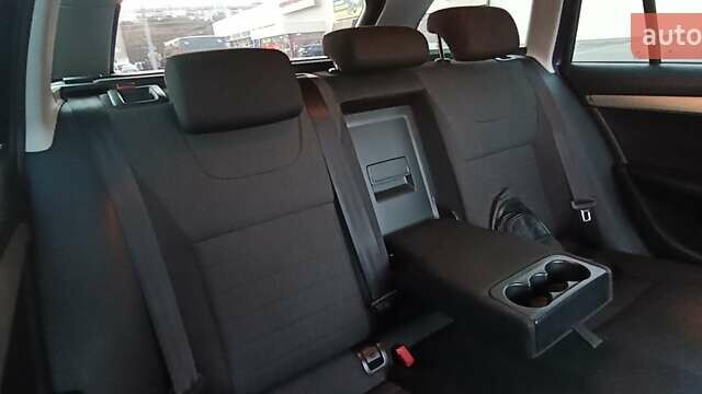 Синий Шкода Октавия, объемом двигателя 1.6 л и пробегом 299 тыс. км за 11300 $, фото 37 на Automoto.ua